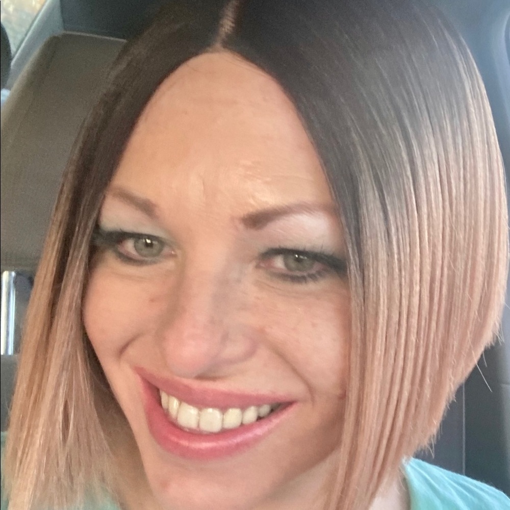 Meet your Posher, Celeste